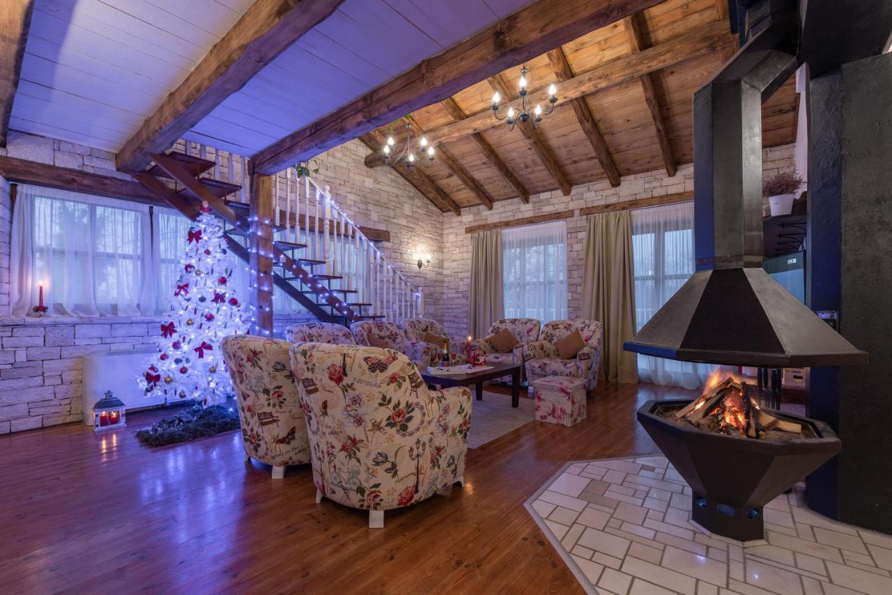 Family Villa Lipica With Private Pool And Jacuzzi Pazin Exteriör bild