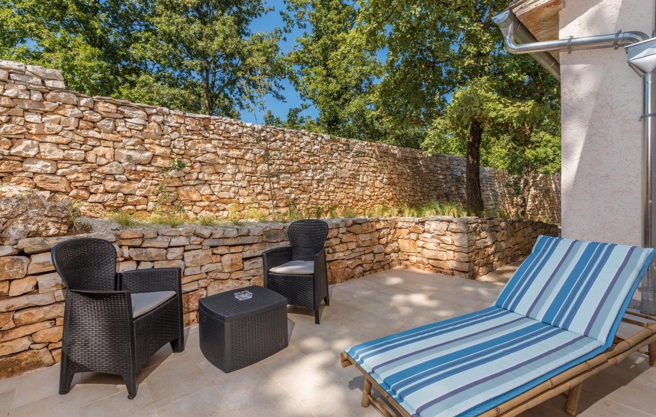 Family Villa Lipica With Private Pool And Jacuzzi Pazin Exteriör bild